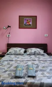 Стаи за гости ОРЕХА Троян Private rooms Oreha - Image 2