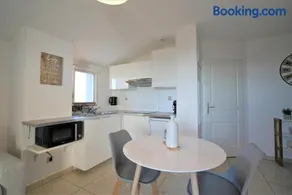 Studio vue montagne centre village parking privé - Image 2