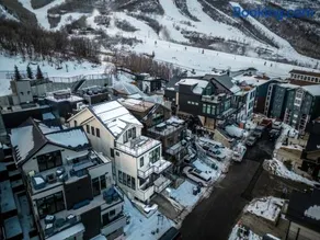 True Ski/In Ski/Out | with private ski locker room, free ski tuning and Hot tub, grill and s'mores! - Image 1