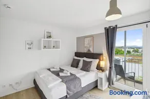 Go2Cozy Apartments - Quiet Central Studio, Free Parking - Image 5