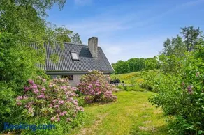 Cosy Two-Storey Holiday Home Close To Lyngsbæk Beach - Image 2