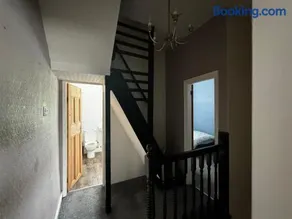 Double-Bedroom C1 Manchester Close To Bolton Centre - Image 3