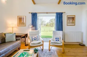 3 Bed in Penrith oc-80430 - Image 3