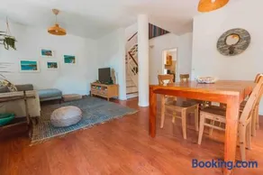 Cascais Surf & Nature Home with Terrace & Yoga Gym near Guincho Beach 2 to 8 Guests - Image 1