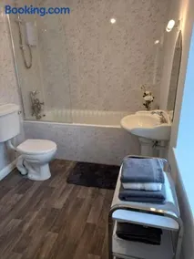 Bramble Cottage - Image 2