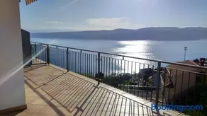 Poseidon Apartments - Image 2