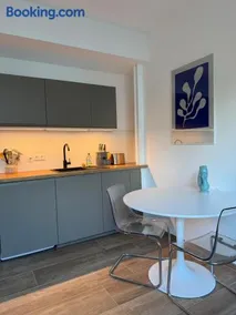 Helle 2-Zimmer-Wohnung - Image 1