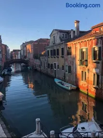 Venice Romantic Home - Image 2