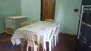 Casa Privada con Pileta, quincho y Parking Gratis en Altos - Image 2