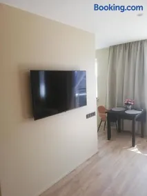 Windy City apartments - Image 3
