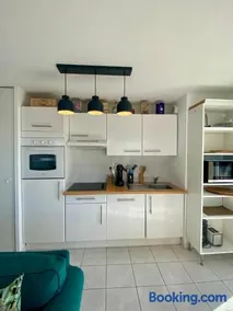 Opale beach, Merlimont,100msea,2 bedrooms, parking - Image 2