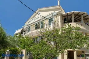 Jennifer's Apartments - Image 2