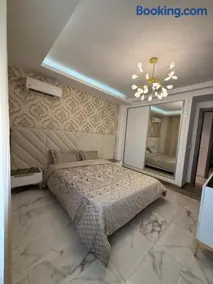 Élégant appartement avec parking privé proche aéroport et centre ville Tunis Laouina - Image 3