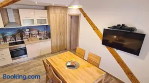 Attic Split apartment near city centre - Image 3