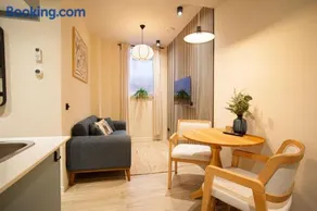Curated apartment near Scheveningen beach - Image 5