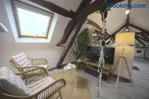 Mon Rêve - By BEST KEYS - Loft Cosy & Charme Authentique - Poutres Apparentes - Centre Ville - Netflix & WiFi Fibre - Smart TV - Machine à Café Nespresso - Check-in Autonome - Parking Facile & Gratuit - Image 2