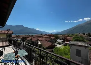 Meraviglioso appartamento totalmente attrezzato con terrazza | Vista sul lago - Image 2