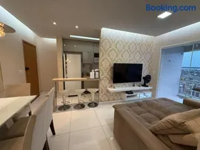 Excelente apartamento de 2 quartos com ótima localização - Image 1