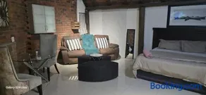 Okoli's Place - Image 4