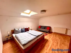 Loft 73 - Image 1
