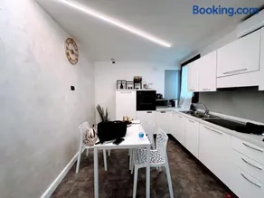 Suite 31 - Image 4
