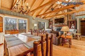 The BearFoote Chalet - Image 4