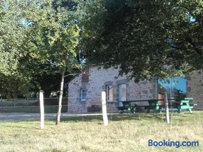 Gîte de charme rénové avec cheminée, terrasse et proche randonnées - Capacité 13 pers. - FR-1-410-179 - Image 2