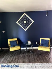 Sunny Days! Room for All and Pet Friendly - Image 4