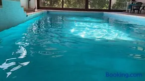 Week-end détente pour 4 pers. , piscine , jacuzzi - Image 2