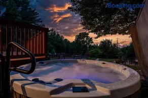 Pool Arcade Mtn Views Lake George Home Retreat WFH - Image 2