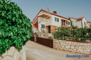 Apartments Doulos - Image 1