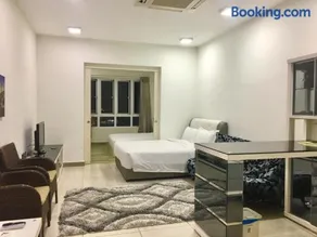 PM Octagon Ipoh Suites & Apartment 2 - Image 2