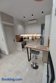 Doukas Home - Image 2