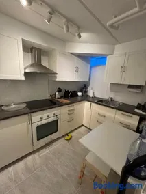 Spacious basement apartment in Hellerup, sleeps 4 - Image 4