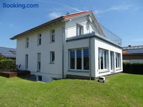 Sunny Side Apartments - Image 1