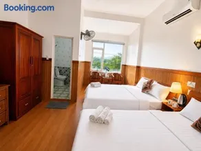 GREEN MOTEL - Near The Sea - Image 2