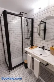 No-Mad Green Hotel - Image 4