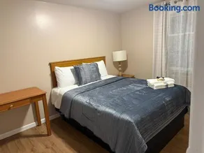 FOR LONGTERM RENTAL 3 BR NEAR YALE SCIENCE CENTER-MUNSON St - Image 2
