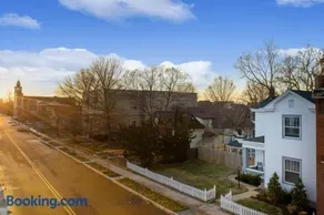 Gem Of Jeffersonville - Image 1