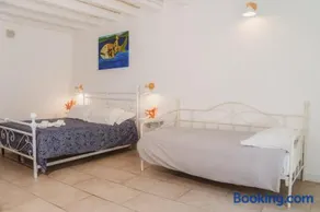 Boutique Hotel Molo Santa Lucia - Image 3