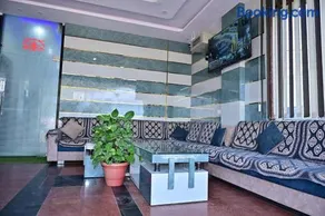 Hotel Radha Palace & Restaurant - Image 4