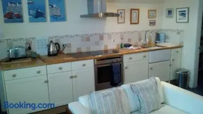 Harbourside Cottage - Image 5