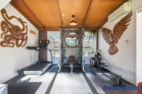 Rural Getaway, Alpacas, Pool, Hot tub, Gym, Tennis - Image 1