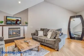 The KANtucky Derby Home - Image 2