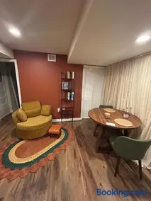 Bohemian Chic Parkside Retreat - Image 1