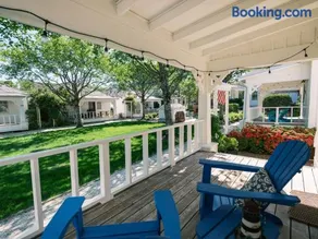 Periwinkle Cottage by Seabrook Hospitality - Image 2
