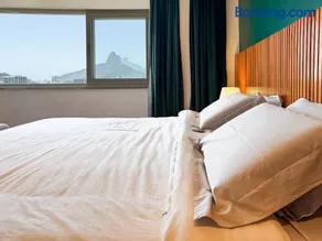 HR.171- Loft contemporâneo de 85m2 com 2 suítes e vista panorâmica da cidade para alugar em Ipanema - Image 2