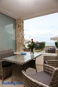 Steleni Seaside Suites - Image 2