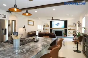 Navy Point Home & game room, near NAS & downtown - Beaches - Image 1