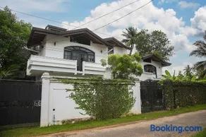 The Heavens Villa - Colombo & BIA Airport - Image 2